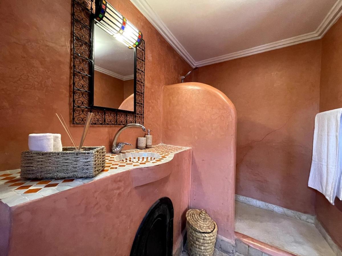 Charming Private With Pool Holiday home *